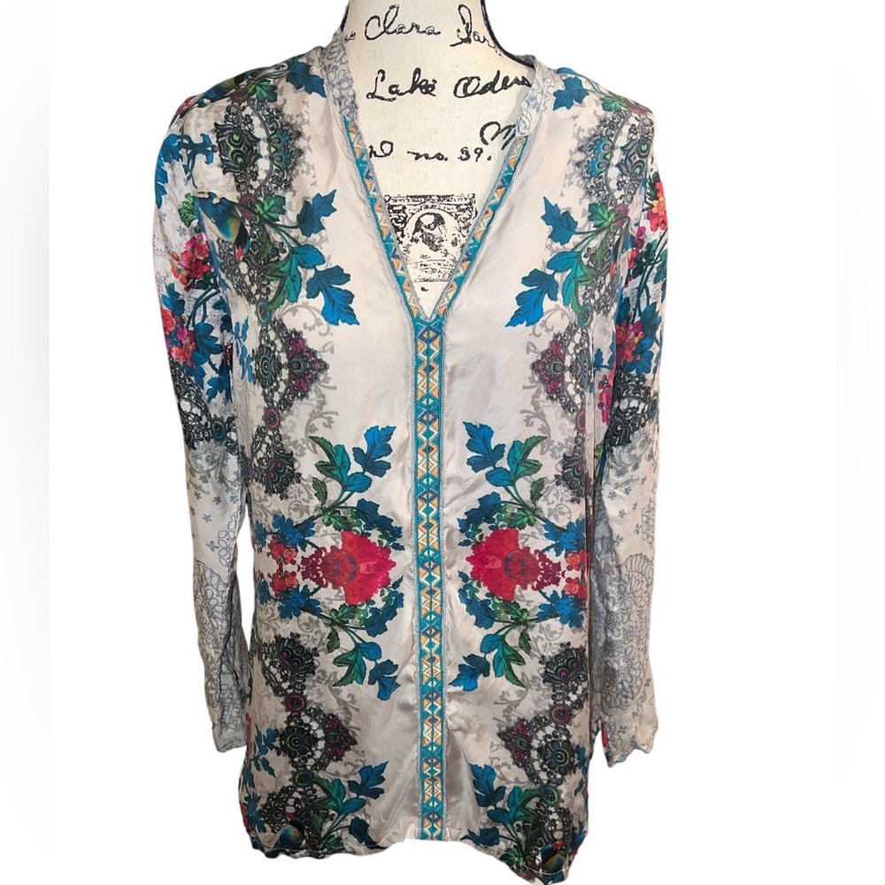 Johnny Was White Floral Embroidered Tunic with Blue and Pink Accents